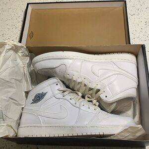 *SOLD*Air Jordan 1 Mid Cool Grey White